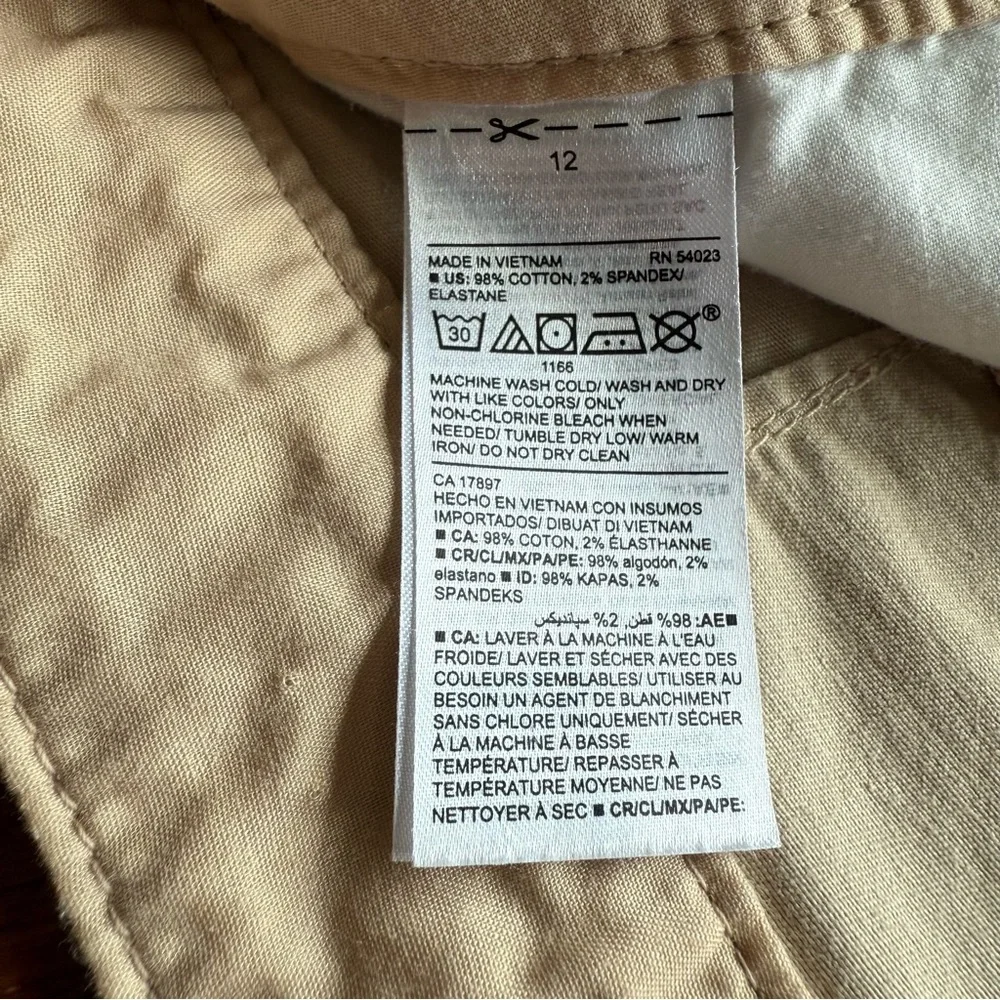 Women’s Khaki Old Navy Everyday Short High Rise Size 12 - Picture 4 of 7